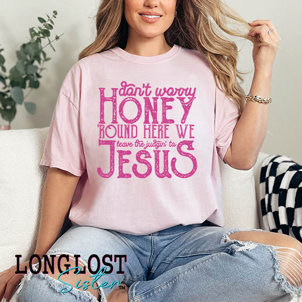 We Leave The Judgin' to Jesus Short Sleeve T-shirt